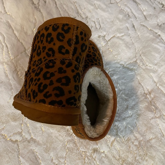 Winter women boots - Picture 3 of 3